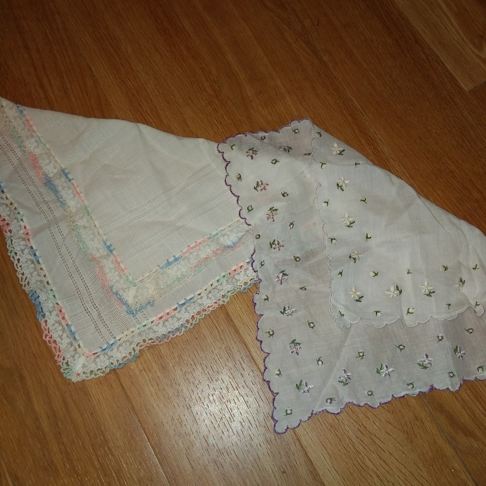 Vintage ladies' dress handkerchiefs